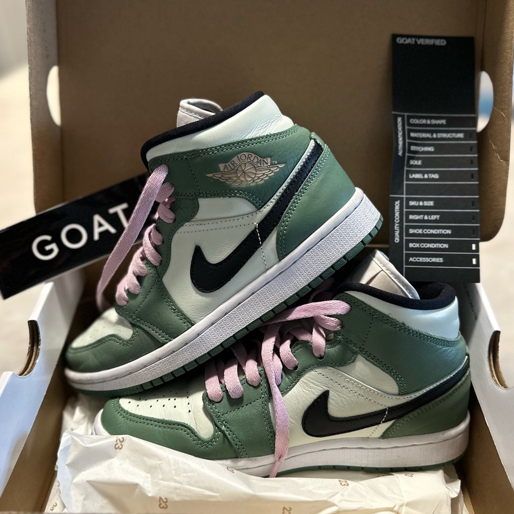 Women’s Air Jordan Dutch Green